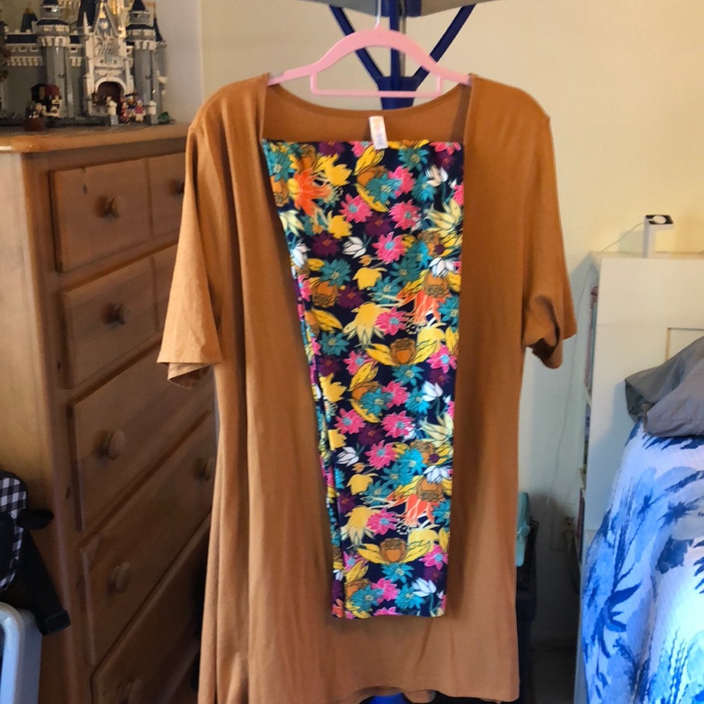LULAROE perfect t and leggings